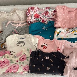 Lot of long sleeve onesies